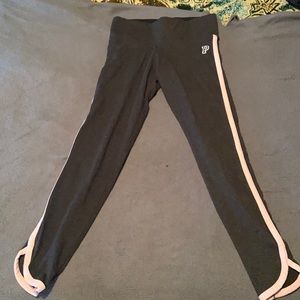 Pink yoga capris size xs